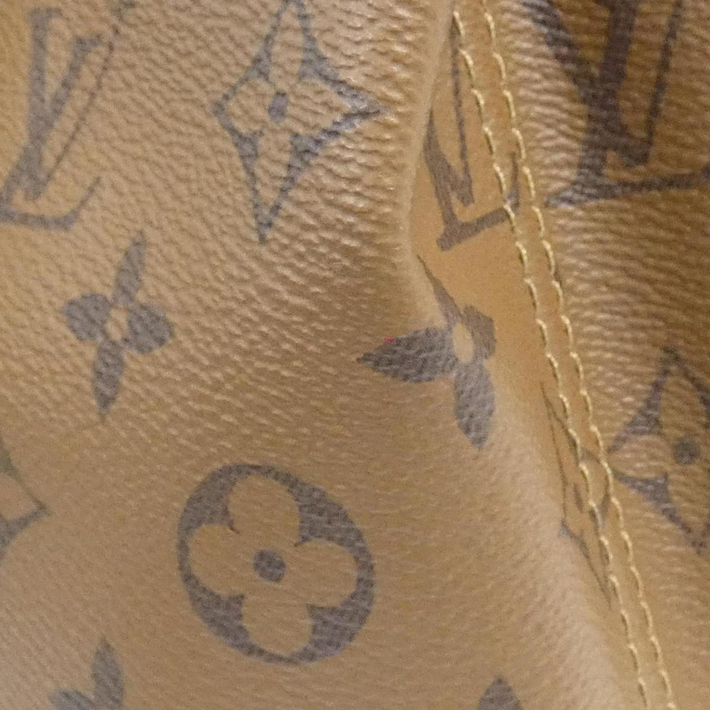Louis Vuitton Marron Coated Canvas Shoulder Bag (Pre-Owned)