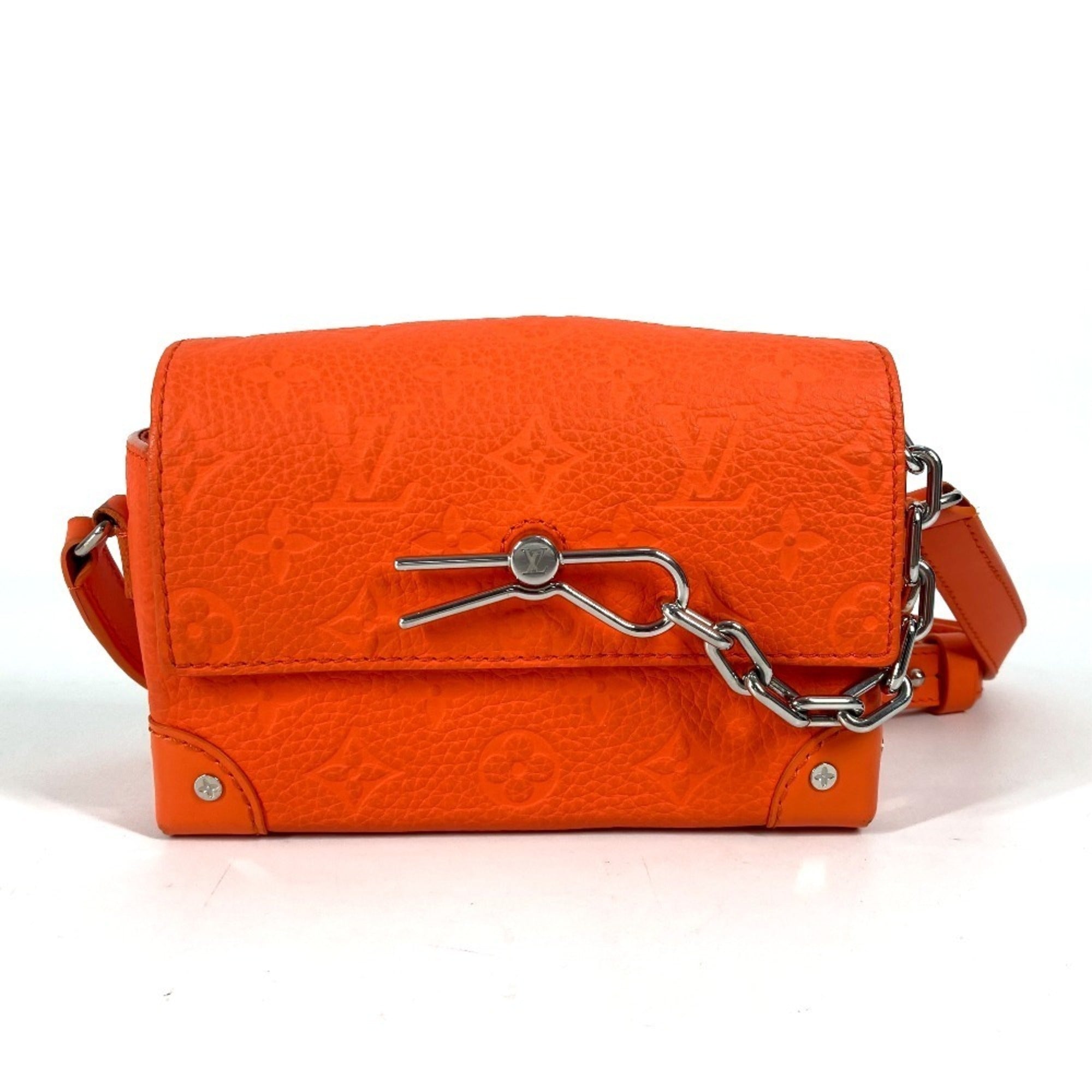 Louis Vuitton Orange Leather Pochette Shoulder Bag (Pre-Owned)