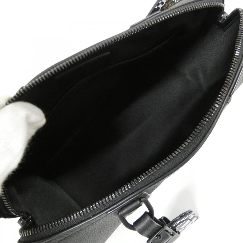 Louis Vuitton Black Leather Shoulder Bag (Pre-Owned)