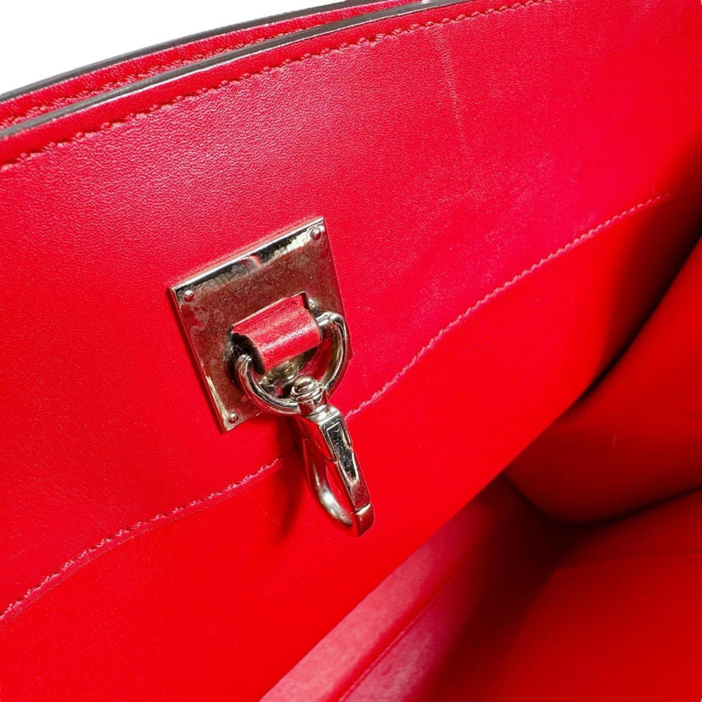 Louis Vuitton Red Color Leather Handbag (Pre-Owned)