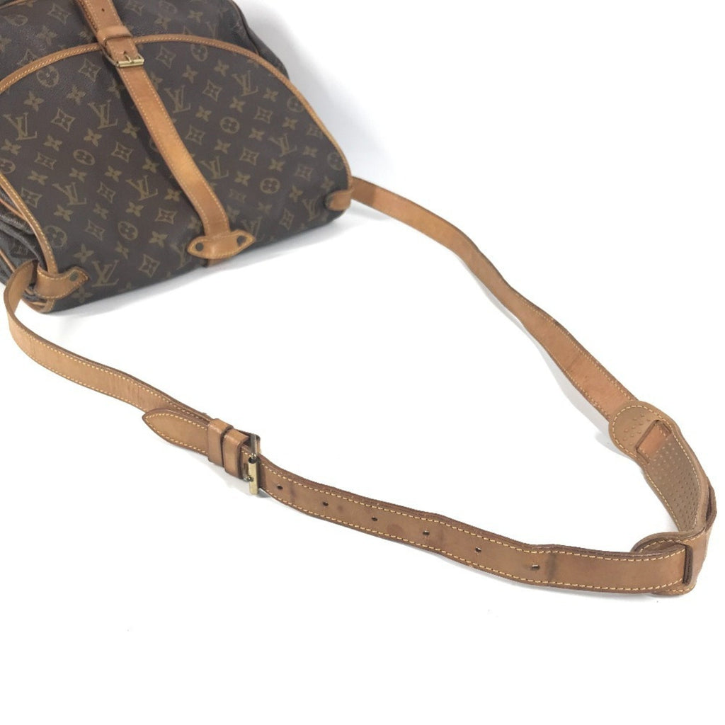 Louis Vuitton Brown Monogram Canvas Shoulder Bag (Pre-Owned)