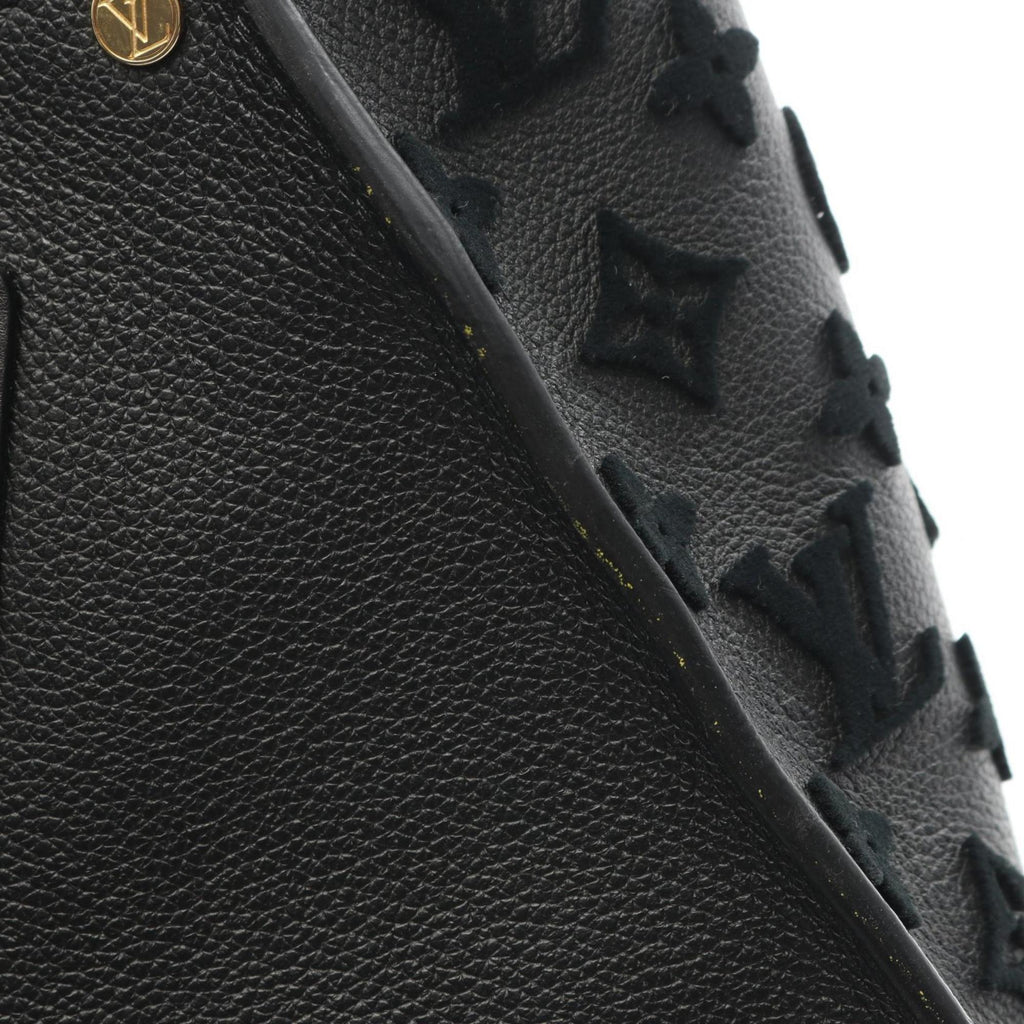 Louis Vuitton Black Leather Handbag (Pre-Owned)