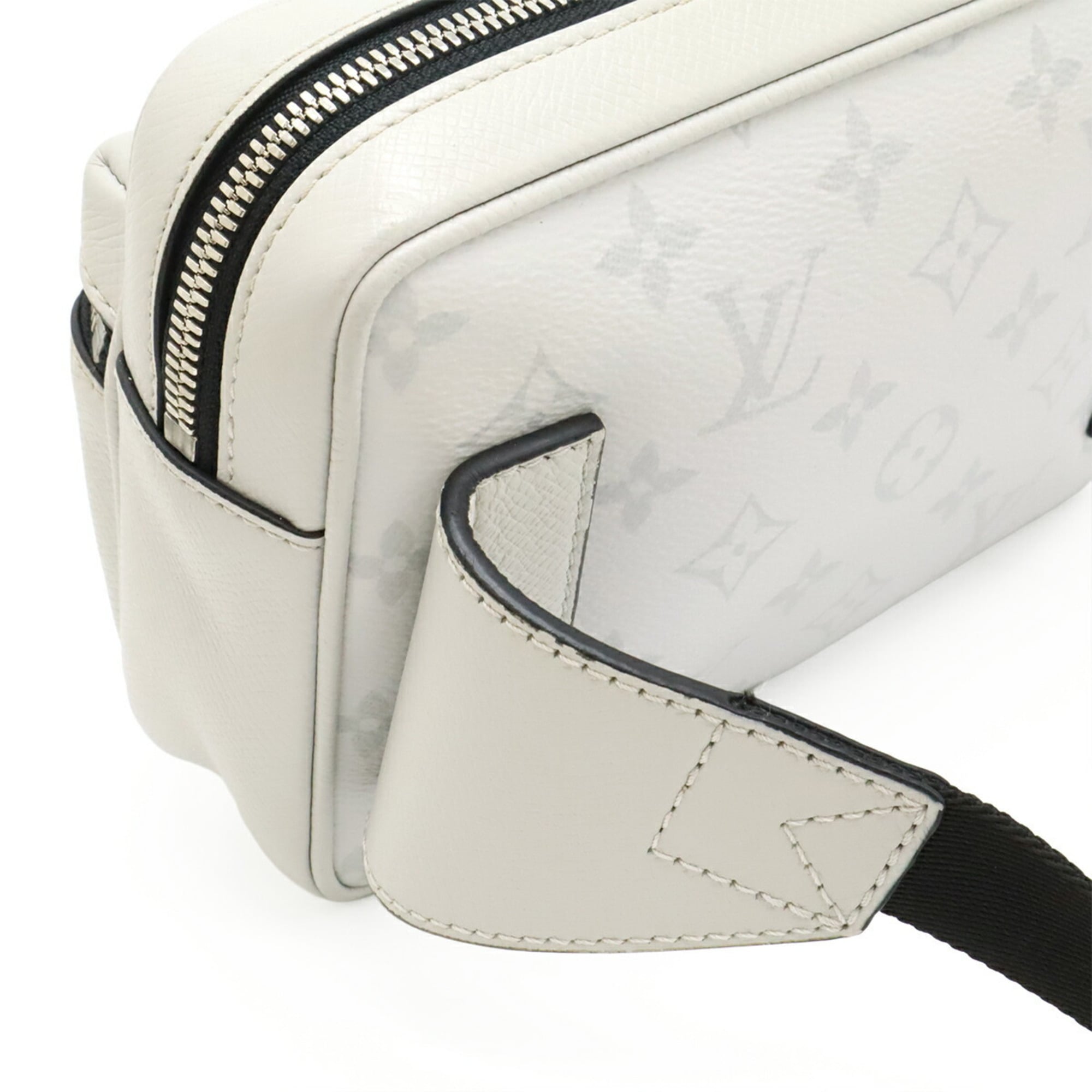Louis Vuitton White Pvc Fanny Pack (Pre-Owned)