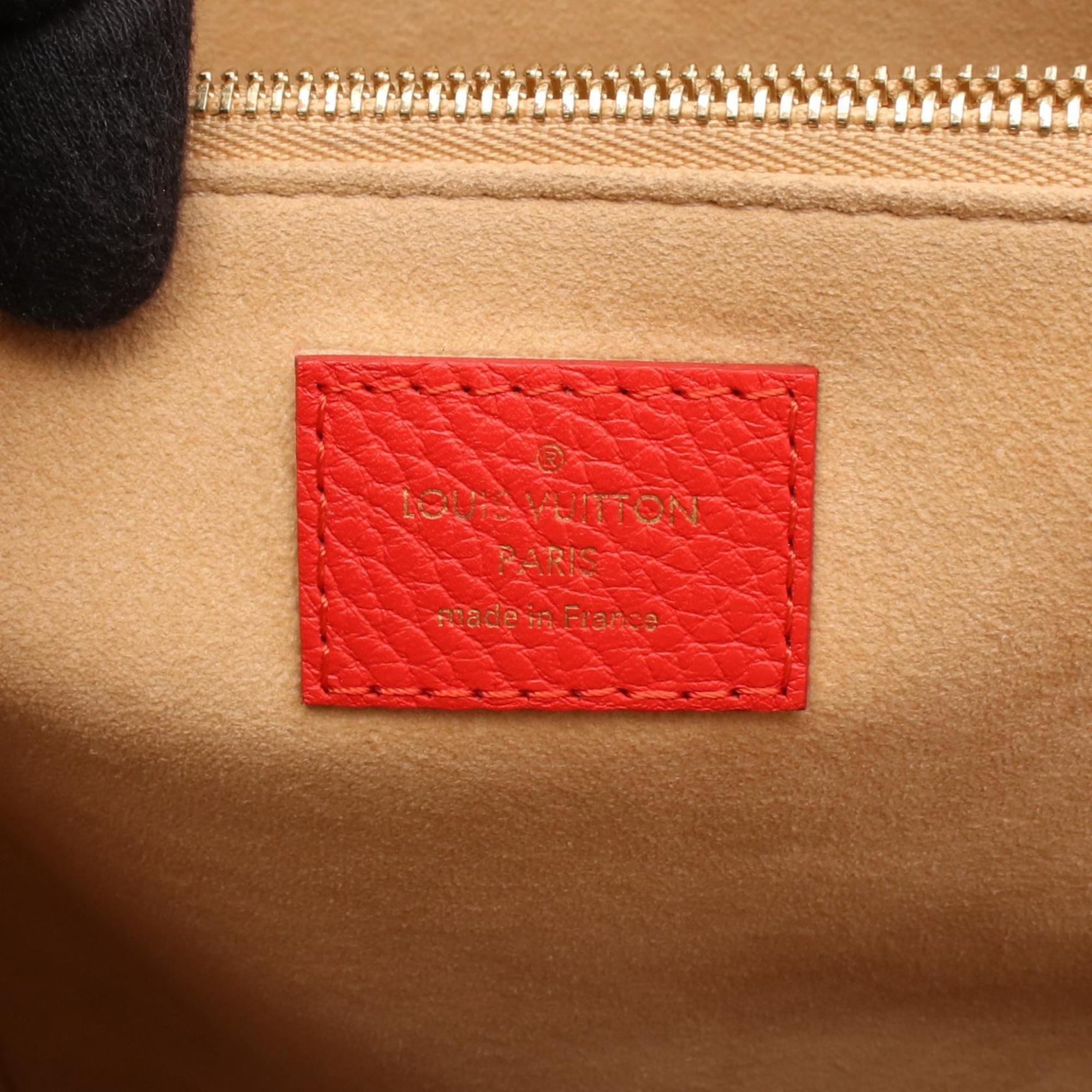 Louis Vuitton Red Color Leather Handbag (Pre-Owned)