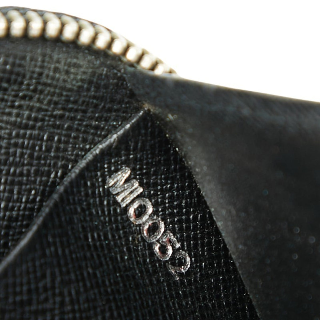 Louis Vuitton Ardoise Black Leather Pouch (Pre-Owned)