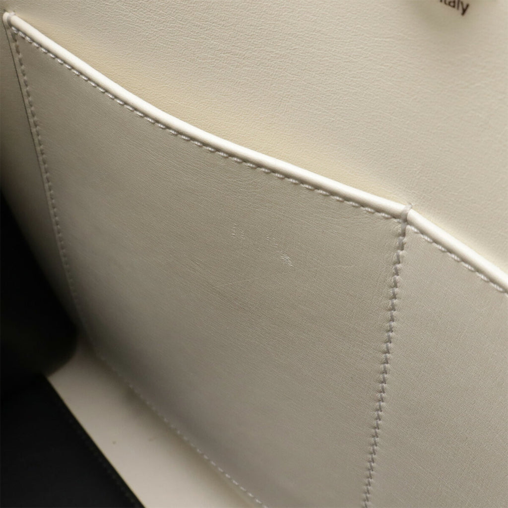 Louis Vuitton White Leather Handbag (Pre-Owned)