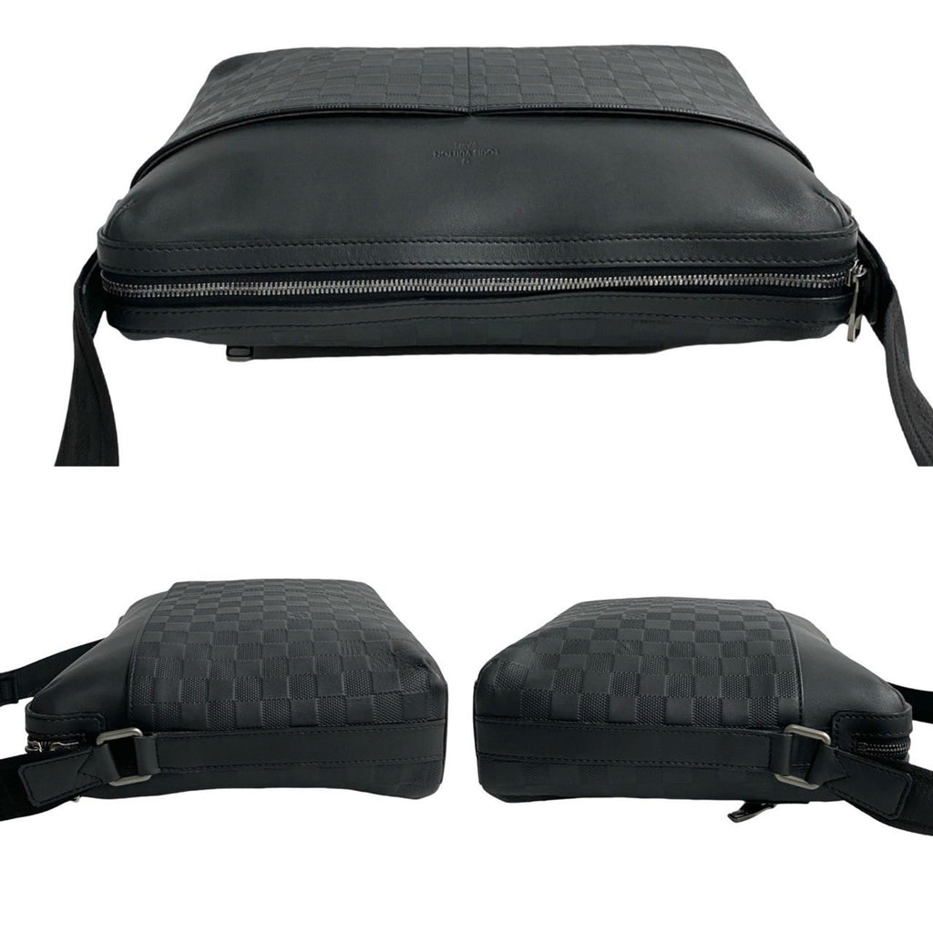 Louis Vuitton Black Leather Shoulder Bag (Pre-Owned)