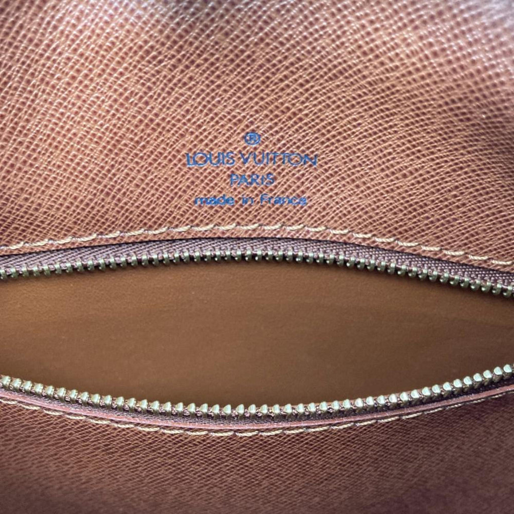Louis Vuitton Brown Monogram Monogram Shoulder Bag (Pre-Owned)