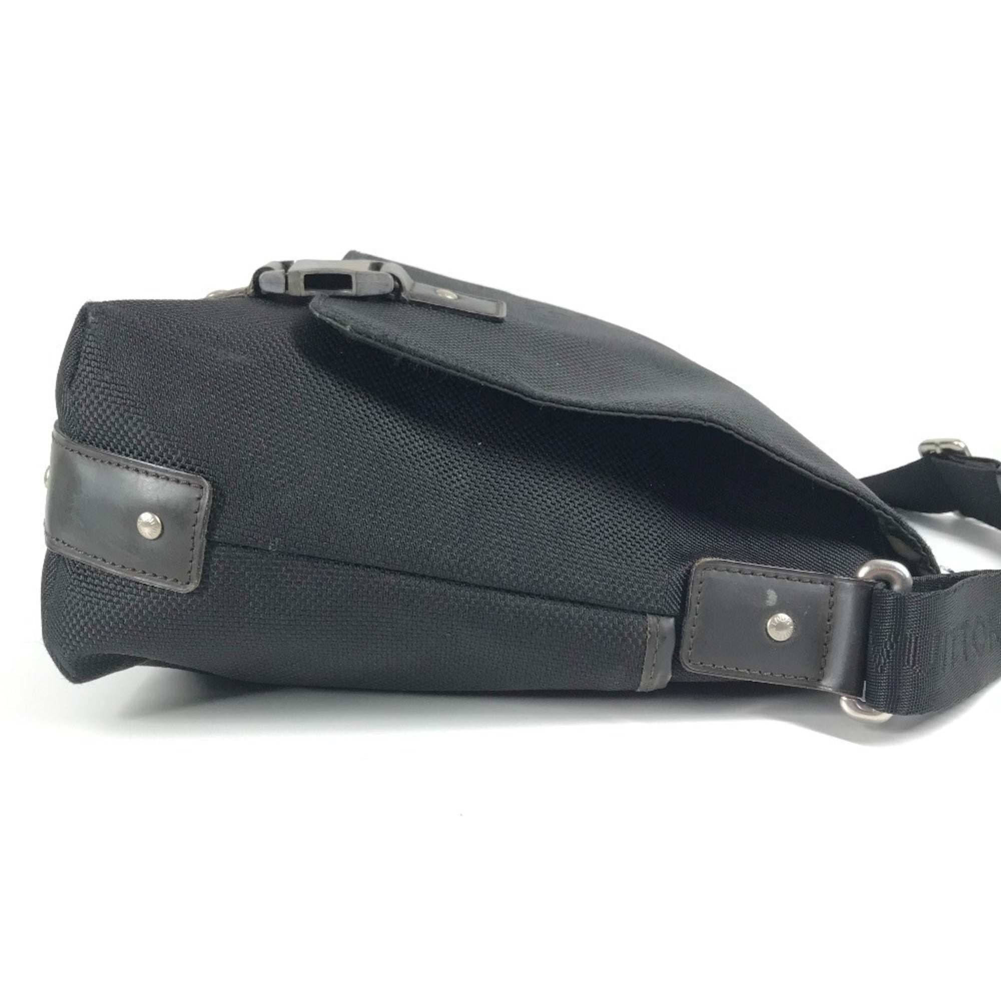 Louis Vuitton Black White Damier Geant Messenger Bag Shoulder Bag (Pre-Owned)