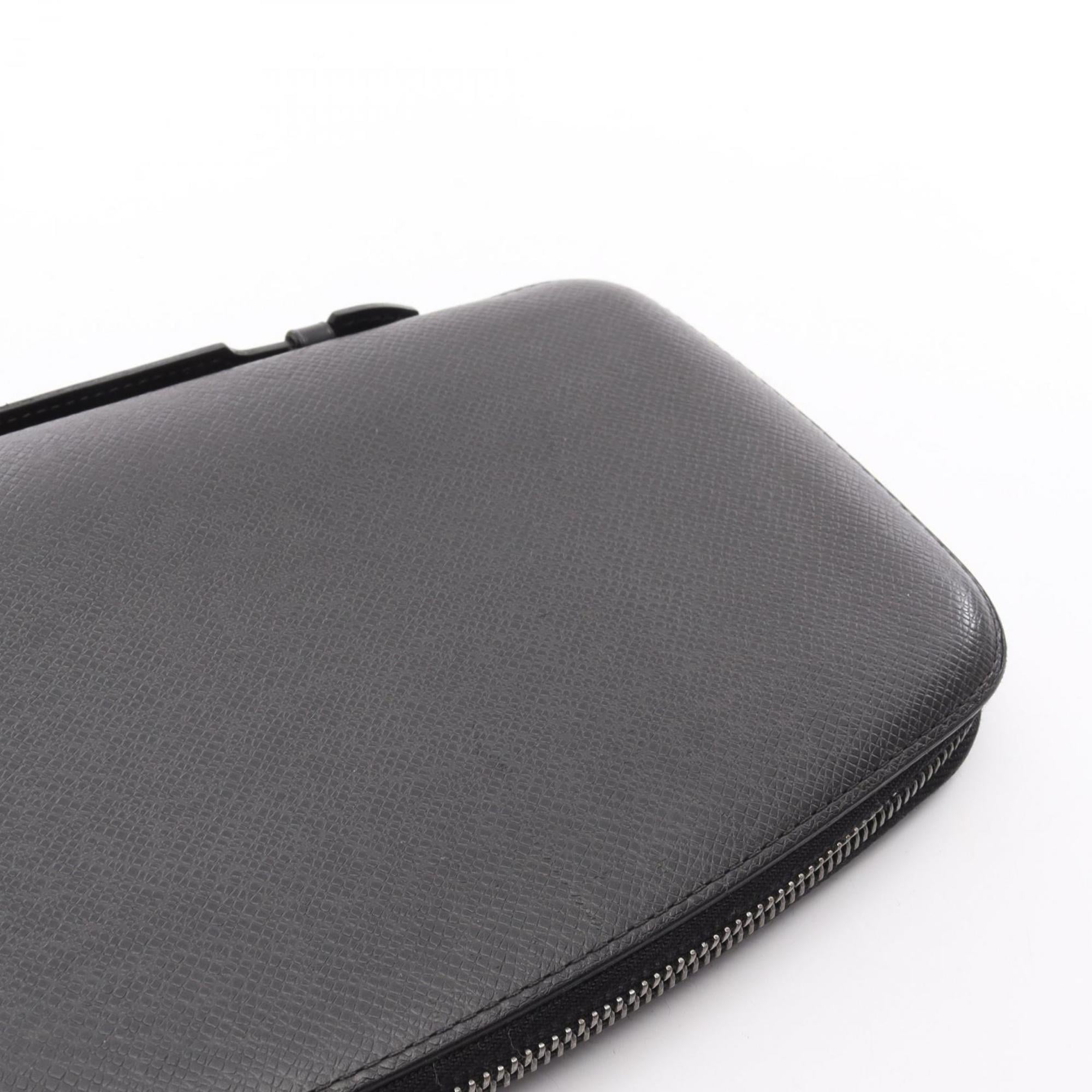 Louis Vuitton Black Leather Long Wallet (Bi-Fold) (Pre-Owned)