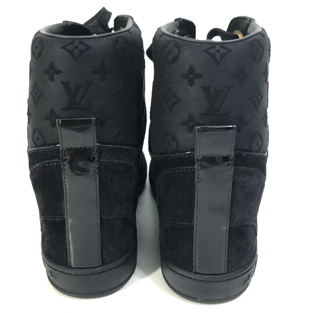 Louis Vuitton Black Sneakers (Pre-Owned)