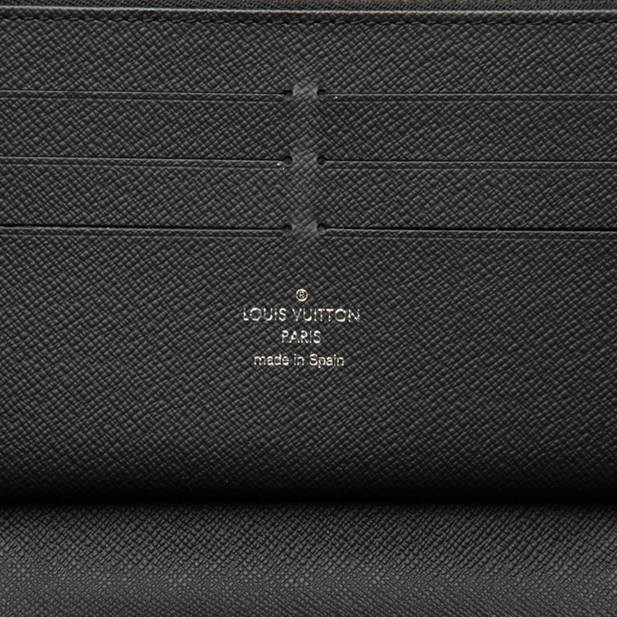 Louis Vuitton Black Pvc Leather Long Wallet (Bi-Fold) (Pre-Owned)