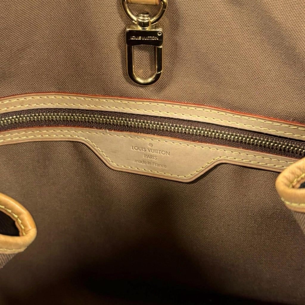 Louis Vuitton Brown Monogram Canvas Shoulder Bag (Pre-Owned)