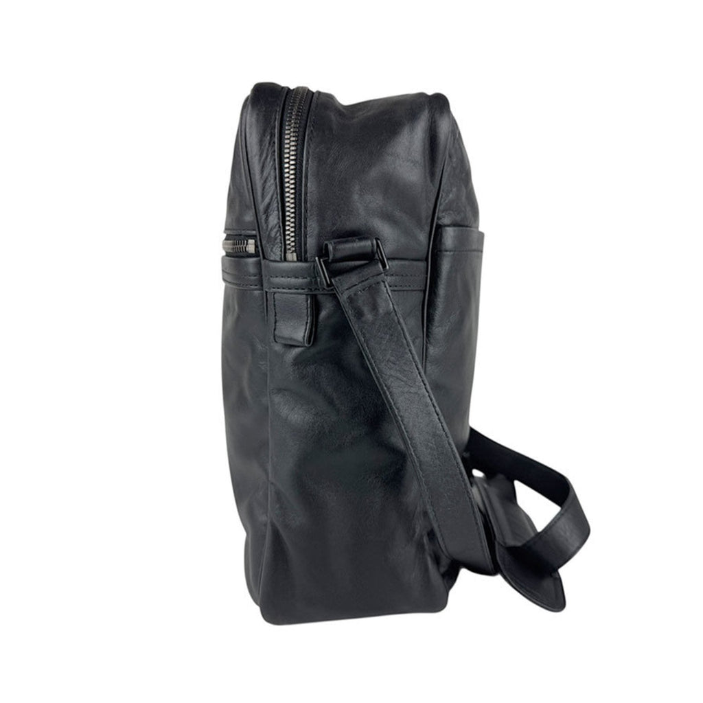 Louis Vuitton Noir Shoulder Bag (Pre-Owned)