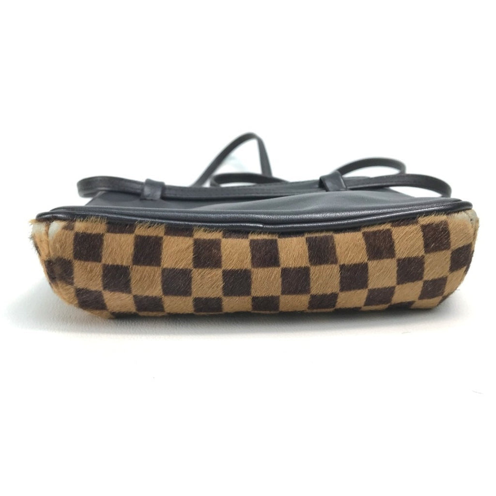 Louis Vuitton Brown Leather Pochette Shoulder Bag (Pre-Owned)