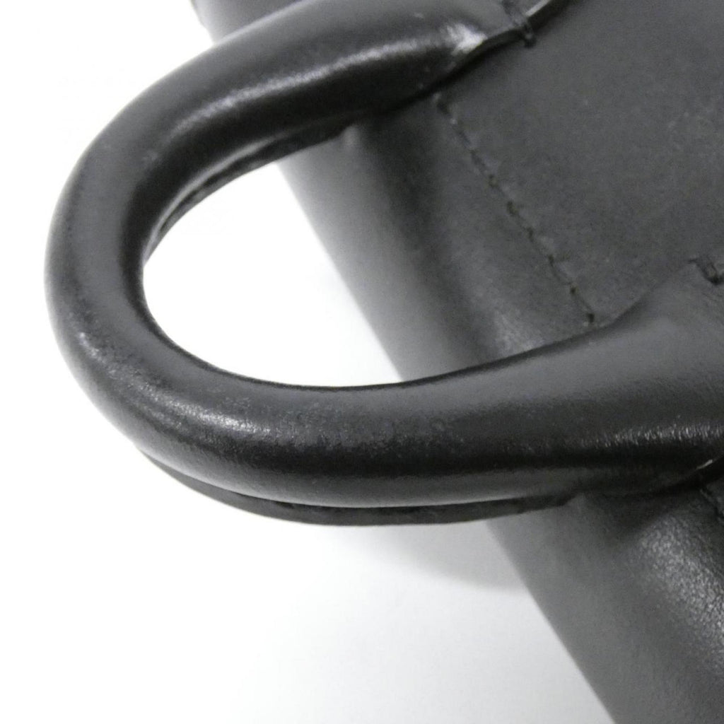 Louis Vuitton Black Leather Shoulder Bag (Pre-Owned)