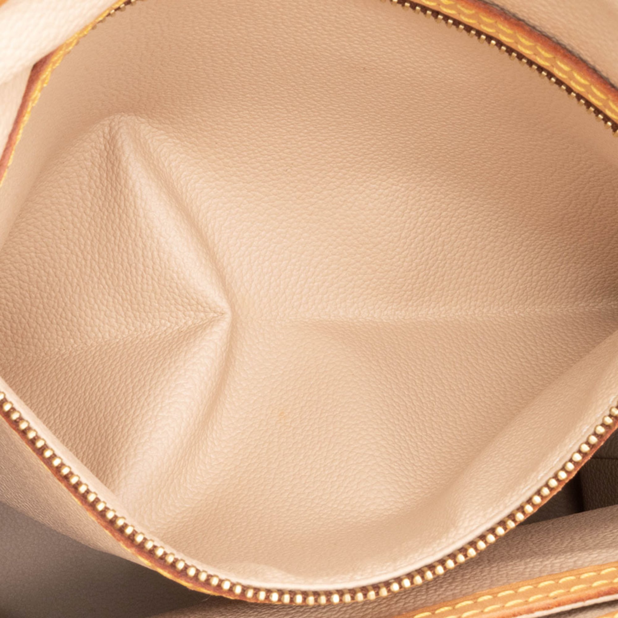 Louis Vuitton Brown Monogram Monogram Canvas Shoulder Bag (Pre-Owned)