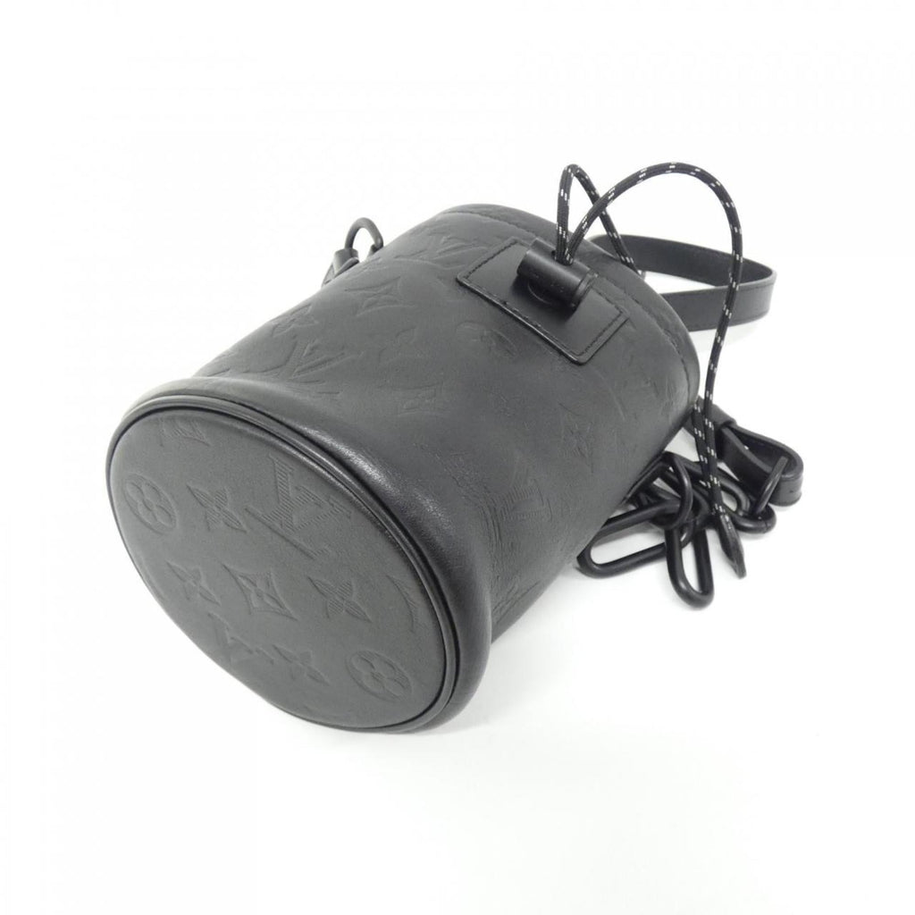 Louis Vuitton Black Leather Shoulder Bag (Pre-Owned)