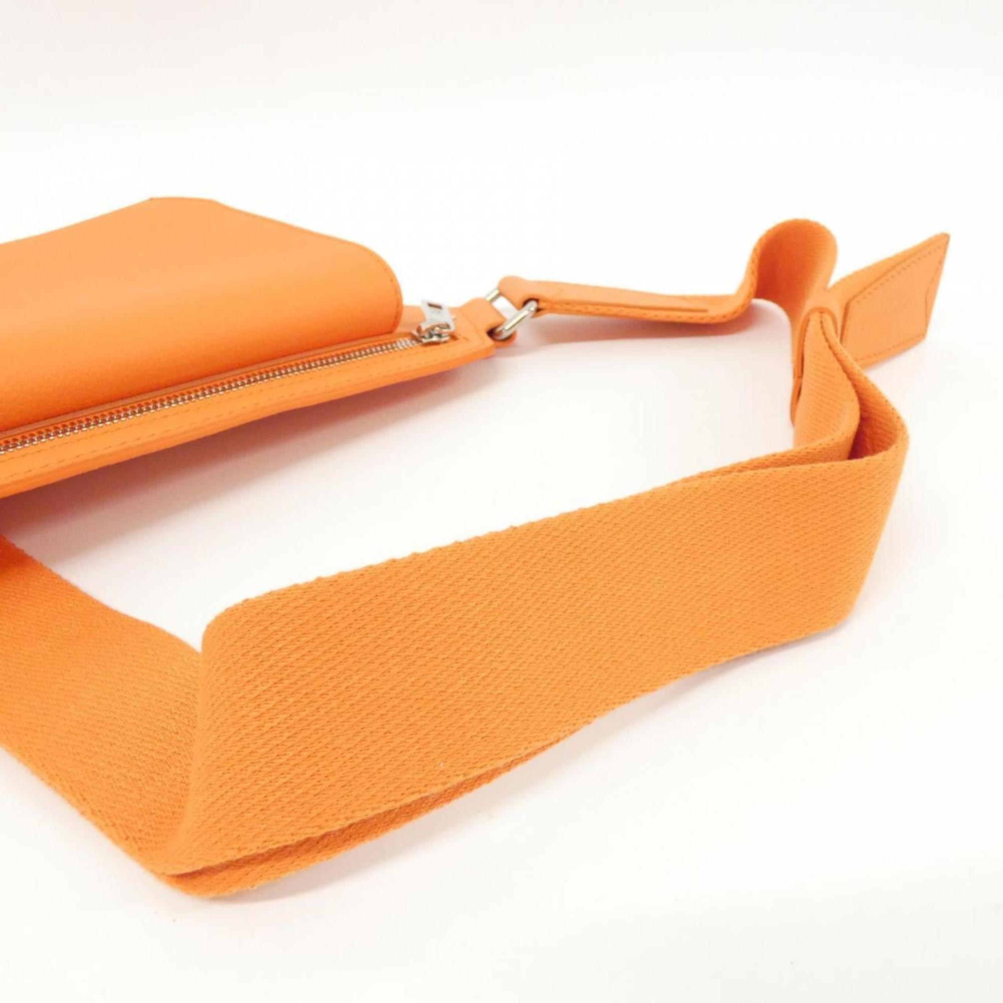 Louis Vuitton Orange Leather Shoulder Bag (Pre-Owned)