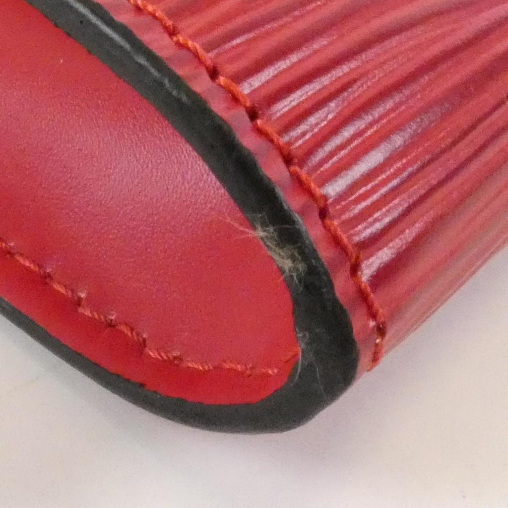 Louis Vuitton Red Color Leather Pochette Pouch (Pre-Owned)