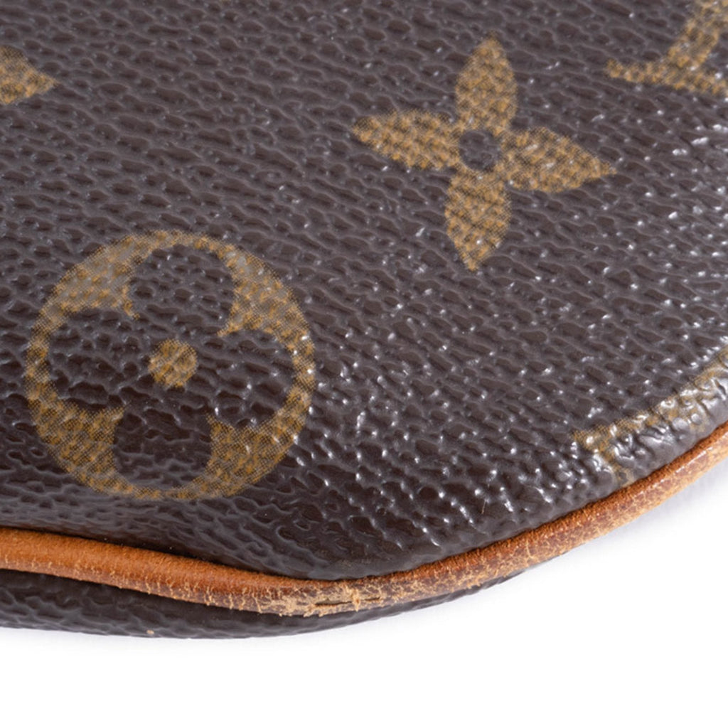 Louis Vuitton Monogram Monogram Monogram Shoulder Bag (Pre-Owned)