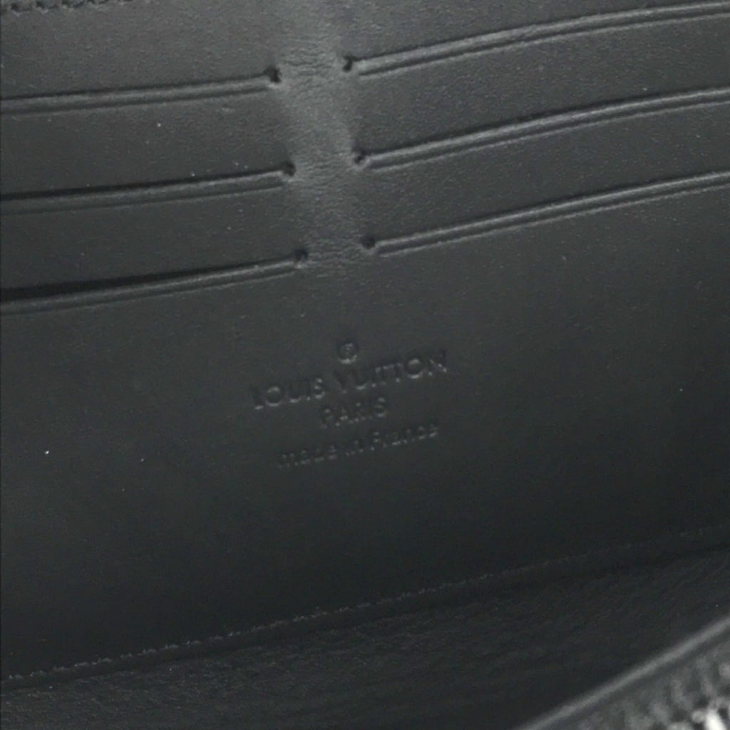 Louis Vuitton Black Noir Leather Long Wallet (Bi-Fold) (Pre-Owned)