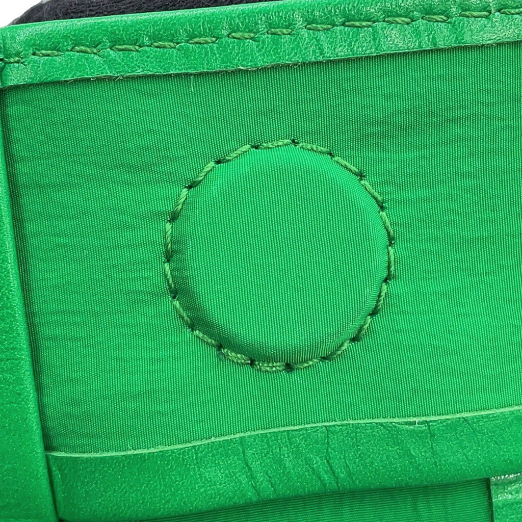 Cassette Crossbody Bag Maxi Intrecciato Leather
