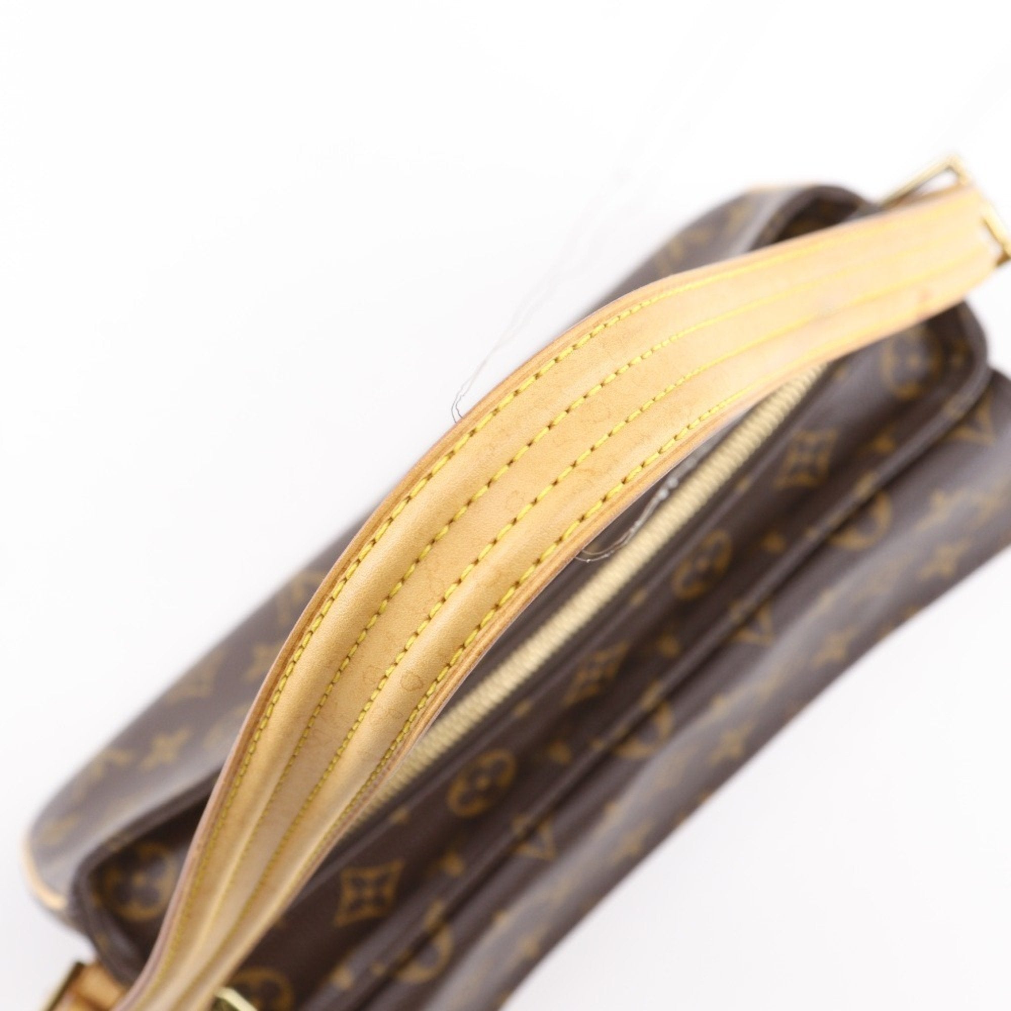 Louis Vuitton Brown Monogram Canvas Shoulder Bag (Pre-Owned)