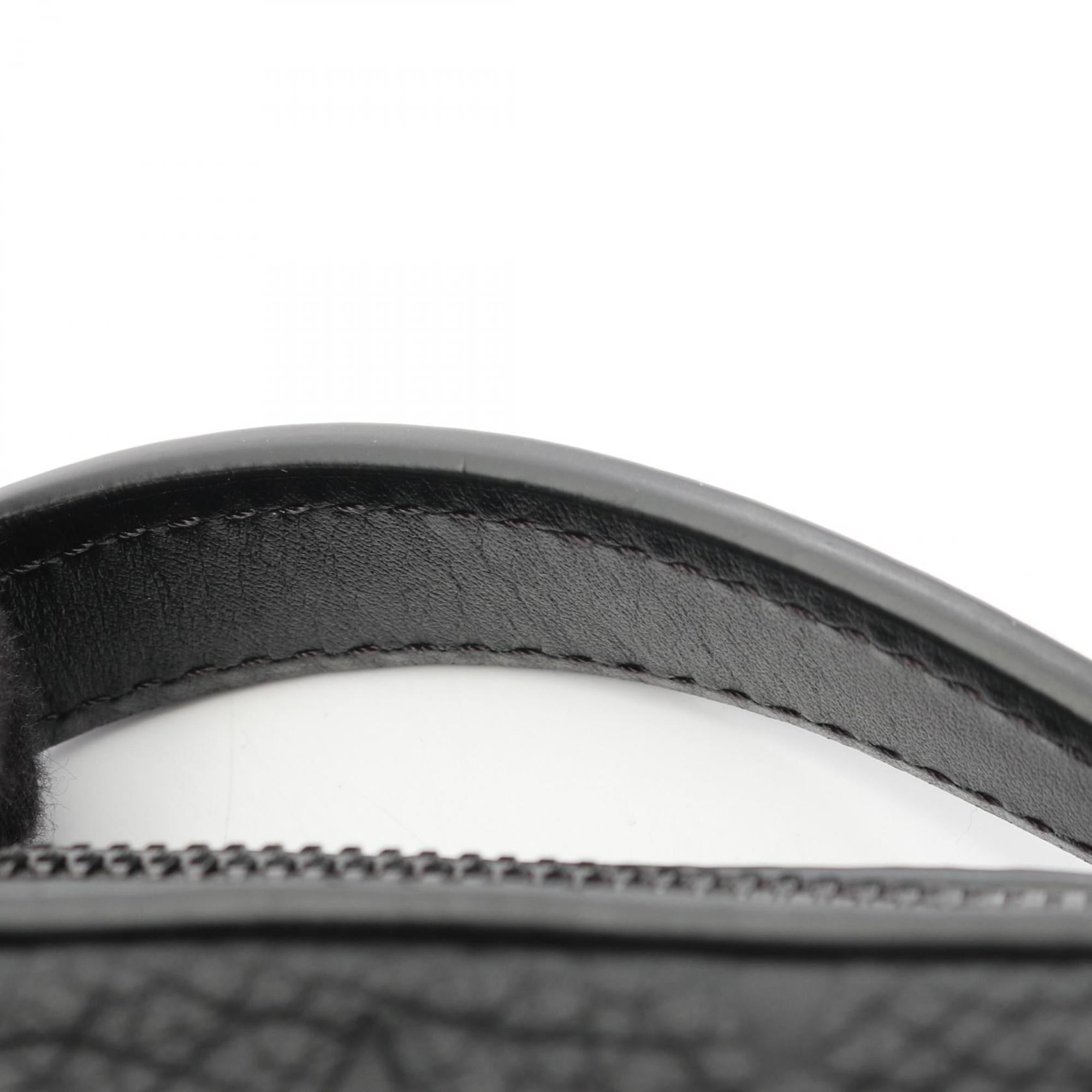 Louis Vuitton Black Leather Shoulder Bag (Pre-Owned)