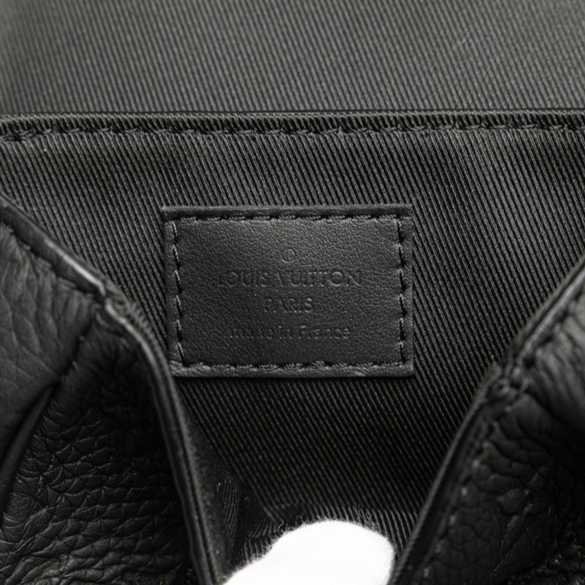Louis Vuitton Taurillon Black Leather Handbag Shoulder Bag (Pre-Owned)