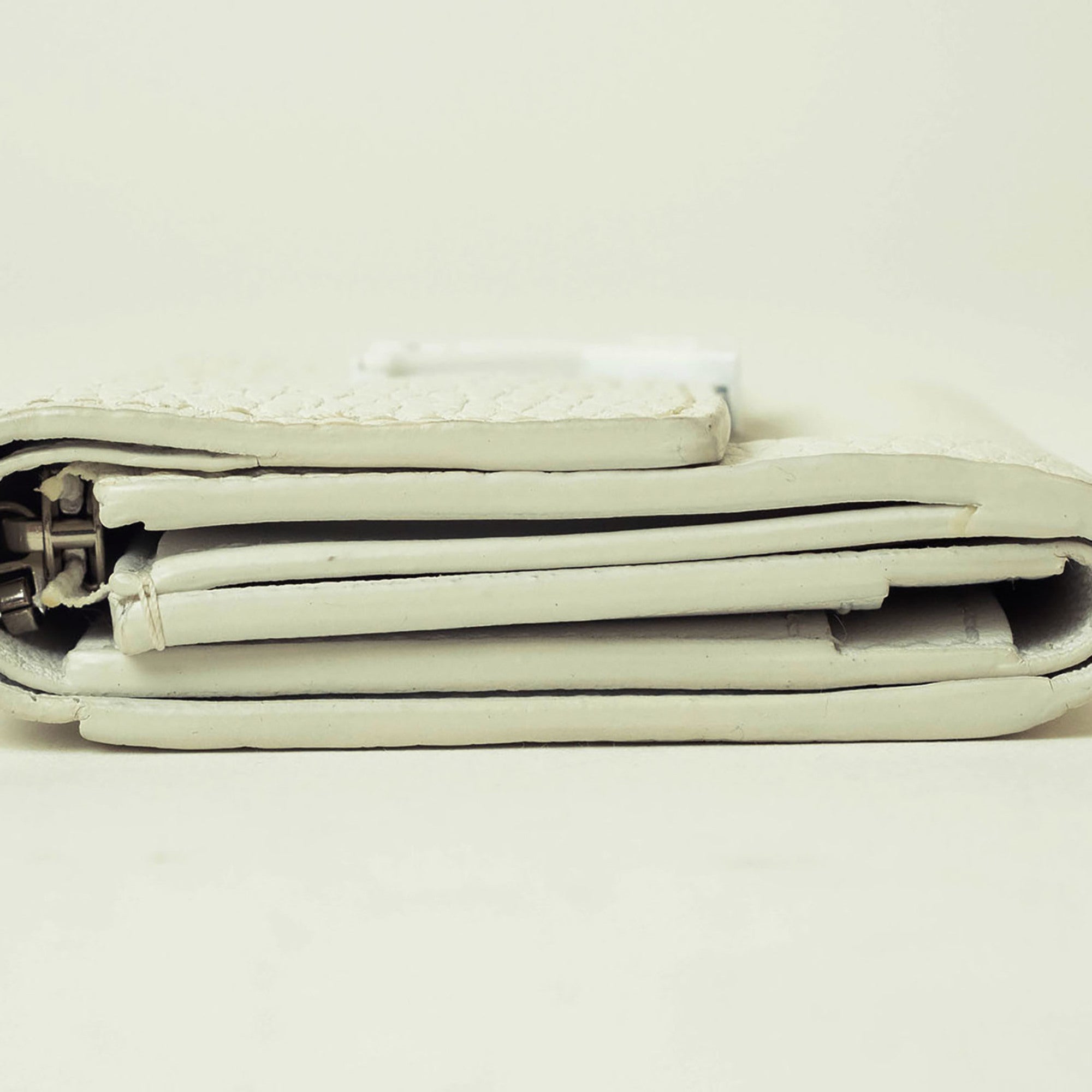 Louis Vuitton Leather Wallet (Tri-Fold) (Pre-Owned)