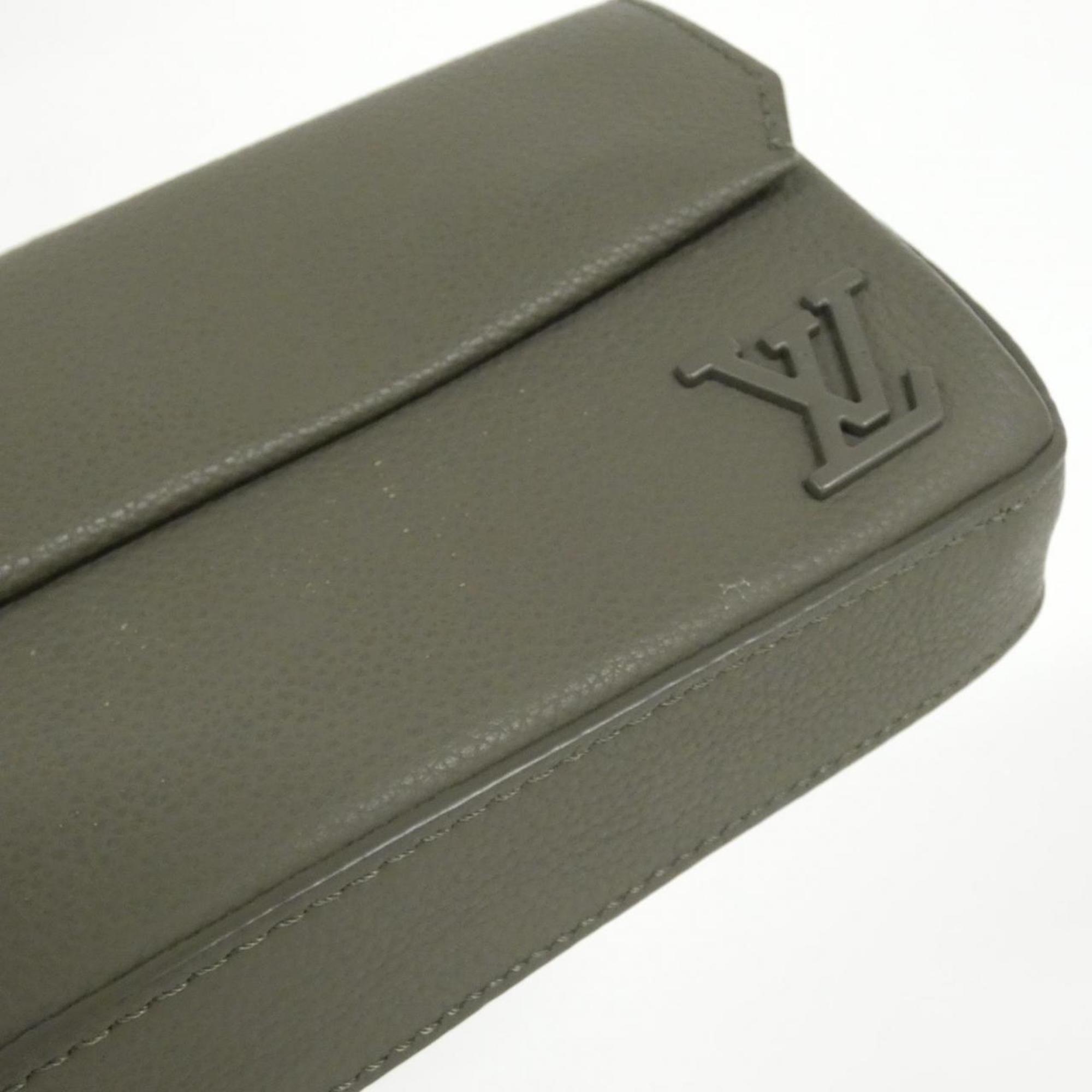 Louis Vuitton Khaki Leather Shoulder Bag (Pre-Owned)