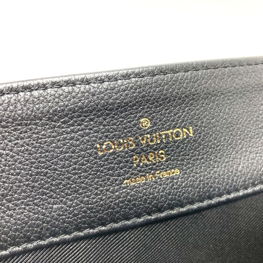 Louis Vuitton Black Leather Handbag Shoulder Bag (Pre-Owned)