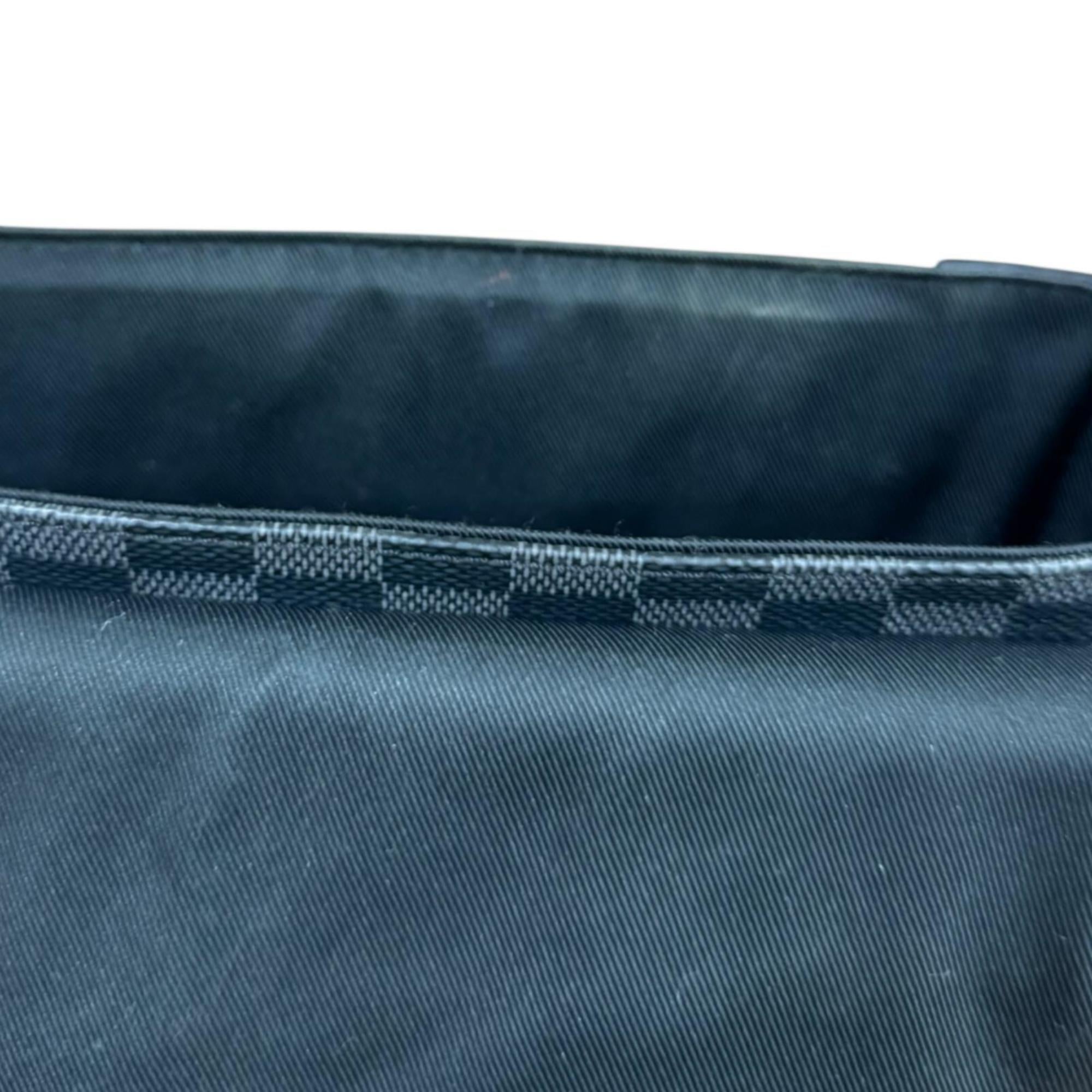 Louis Vuitton Black Gray Or Damier Graphite Shoulder Bag (Pre-Owned)