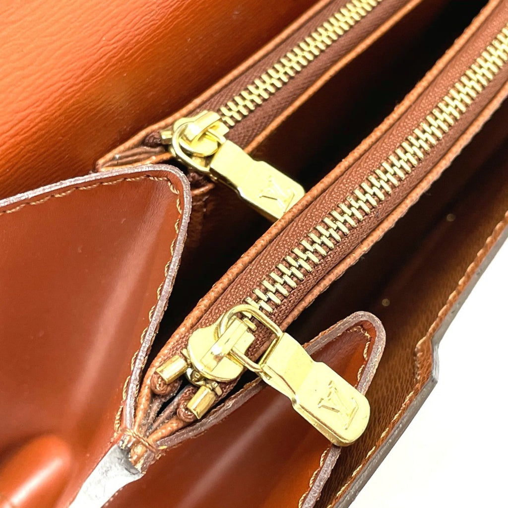 Louis Vuitton Brown Epi Leather Handbag (Pre-Owned)