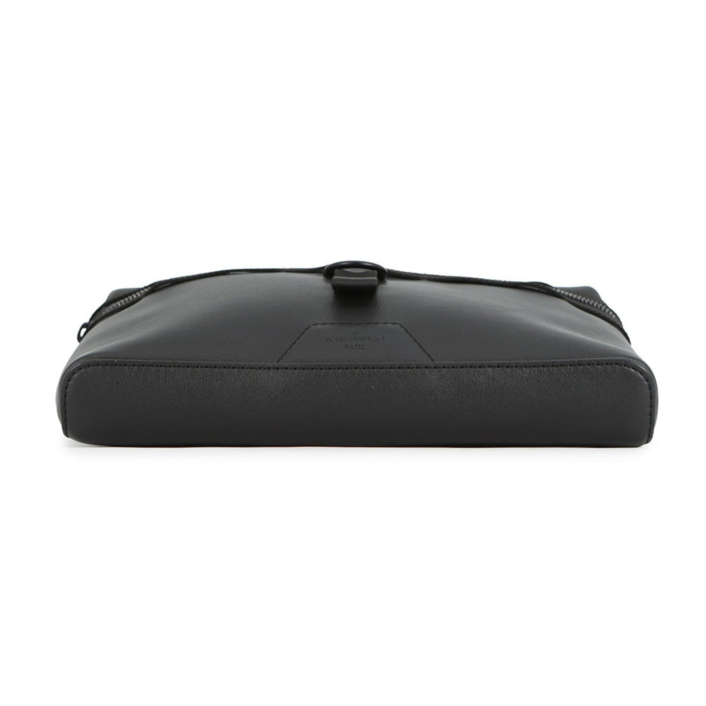Louis Vuitton Black Noir Leather Messenger Bag Shoulder Bag (Pre-Owned)