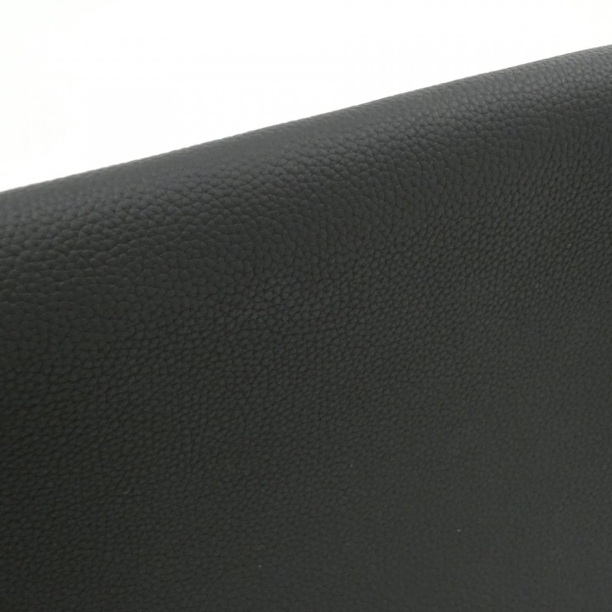 Louis Vuitton Black Leather Shoulder Bag (Pre-Owned)
