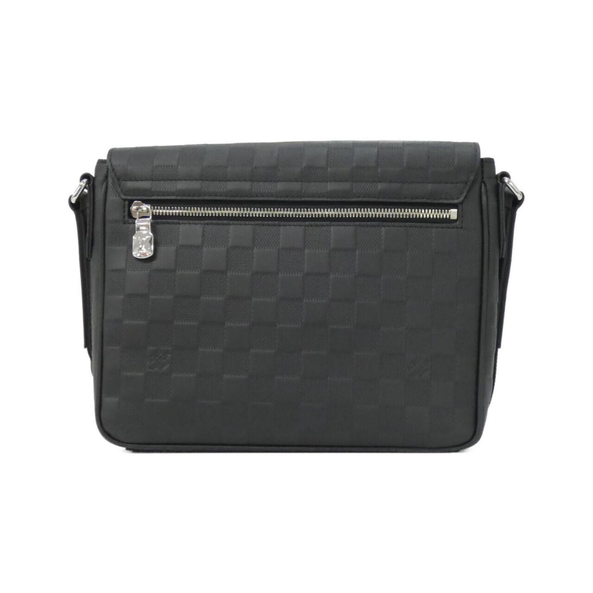 Louis Vuitton Black Leather Shoulder Bag (Pre-Owned)