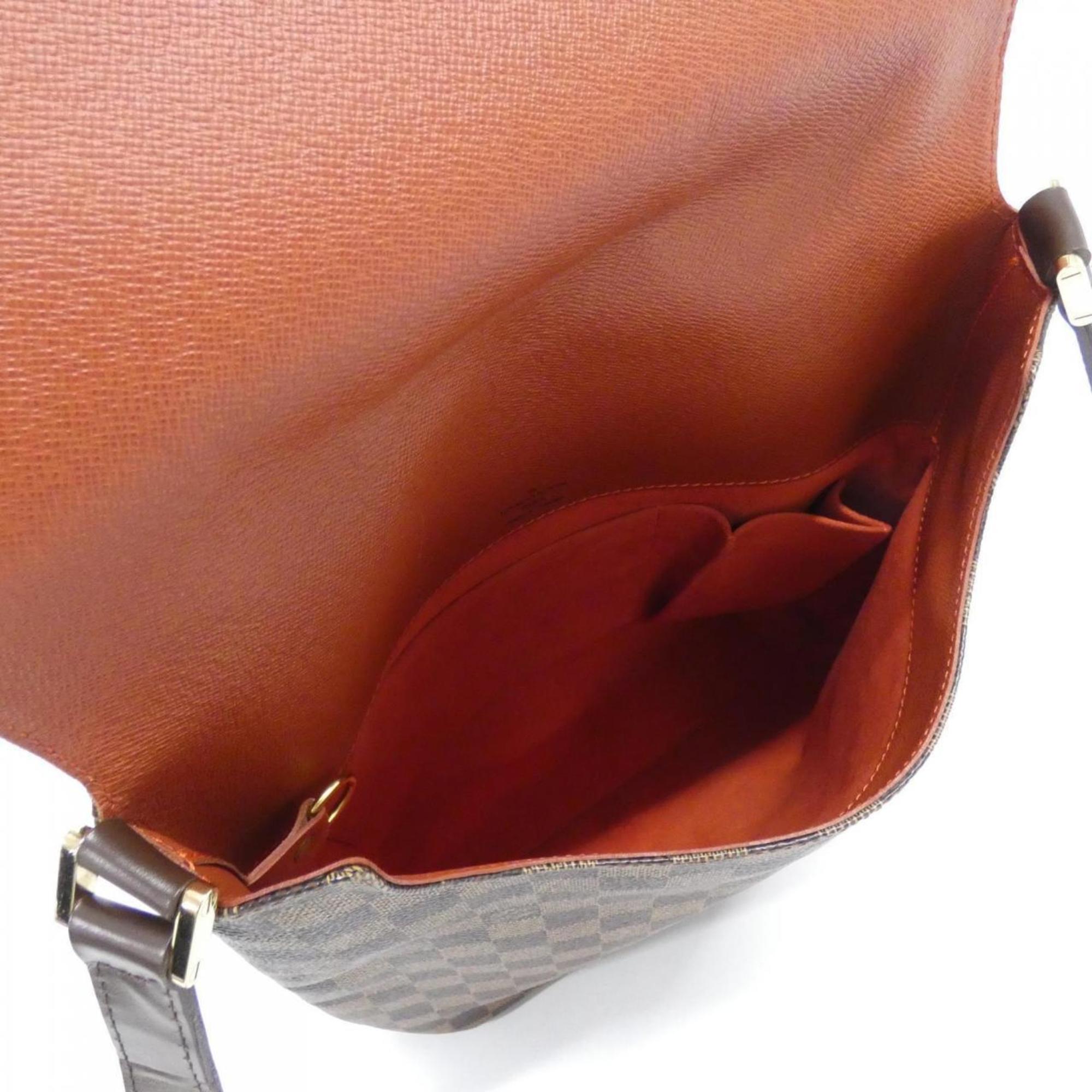 Louis Vuitton Brown Coated Canvas Shoulder Bag (Pre-Owned)