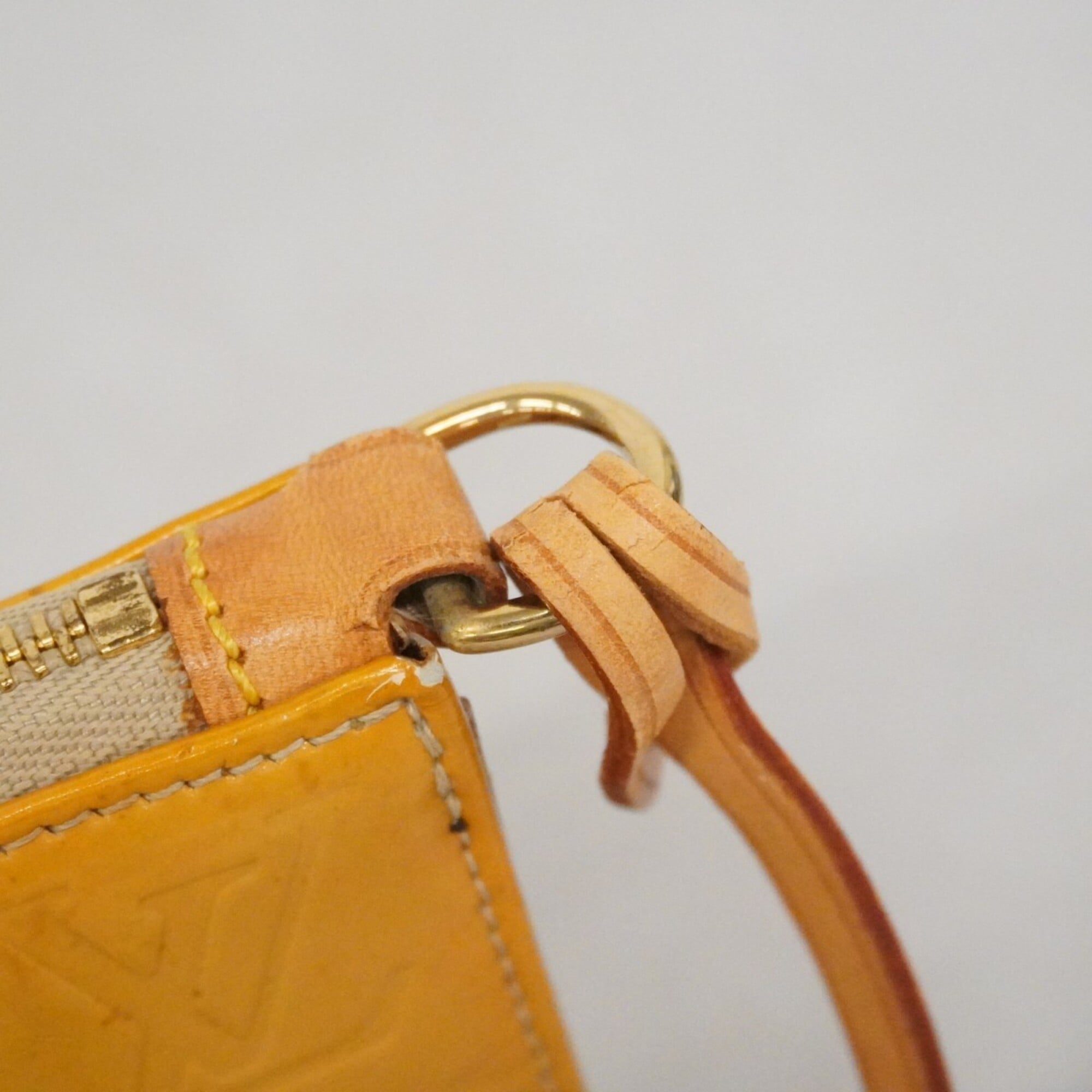 Lexington Pochette Monogram Vernis