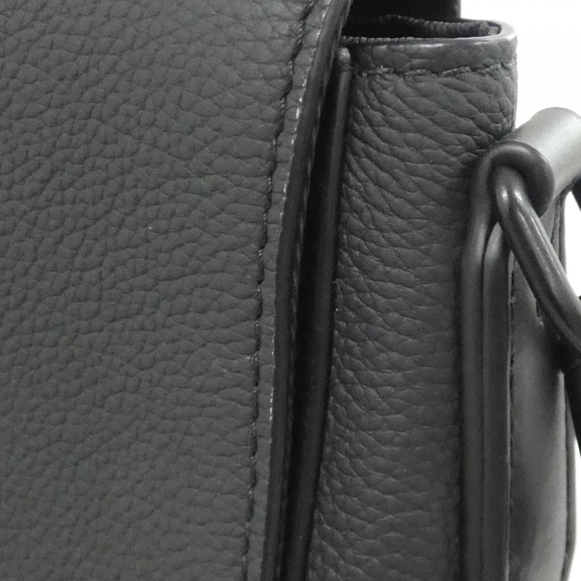 Louis Vuitton Black Leather Shoulder Bag (Pre-Owned)