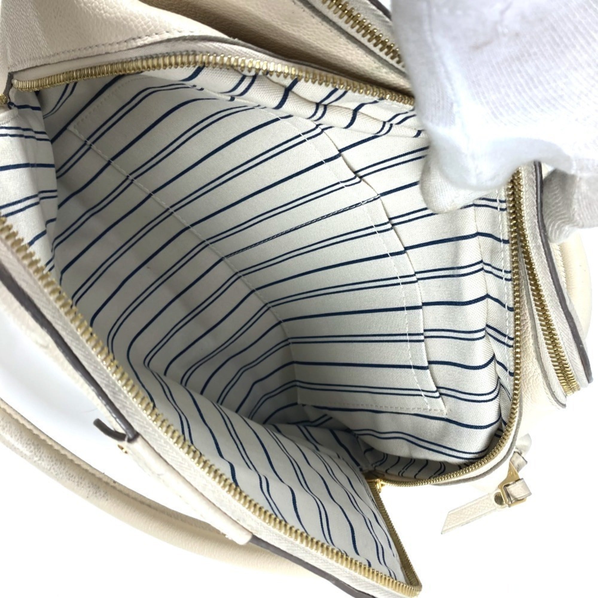 Louis Vuitton Monogram Empreinte Neige White Monogram Empreinte Handbag Tote Bag (Pre-Owned)