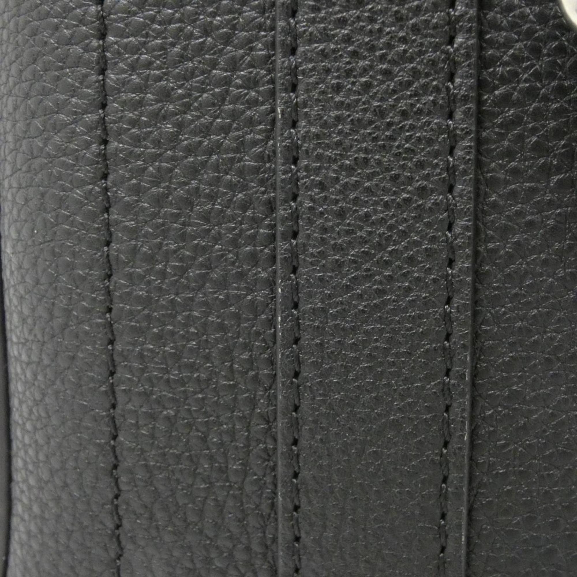 Louis Vuitton Black Leather Shoulder Bag (Pre-Owned)