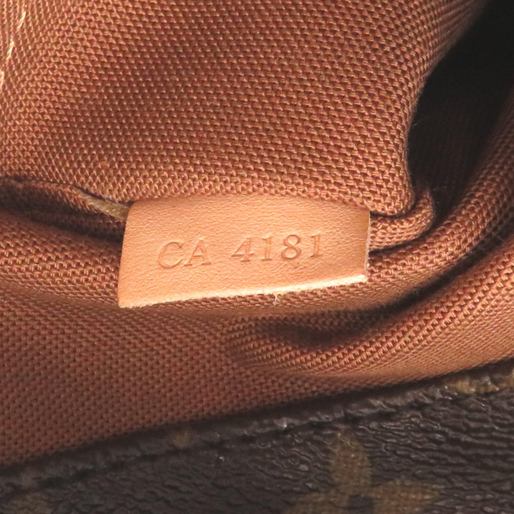 Louis Vuitton Brown Monogram Shoulder Bag (Pre-Owned)