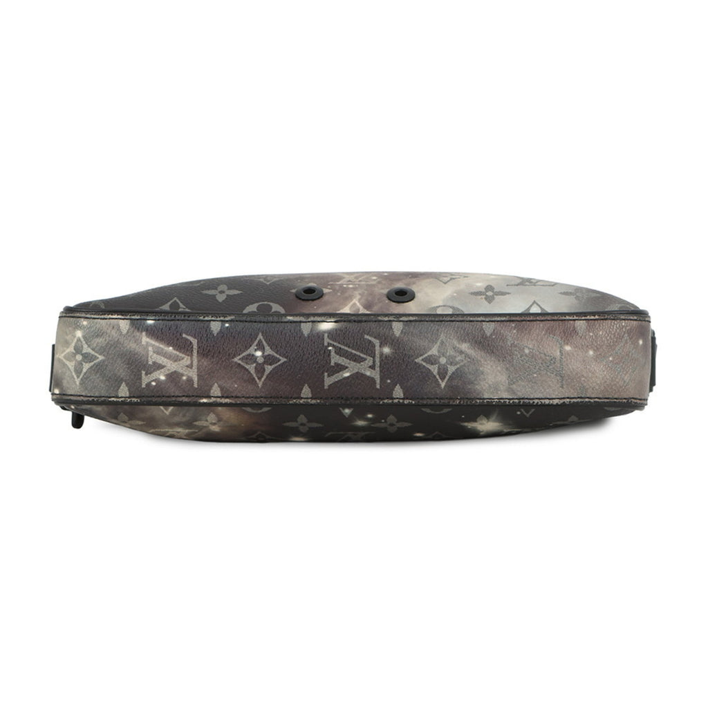 Louis Vuitton Black Noir Shoulder Bag (Pre-Owned)