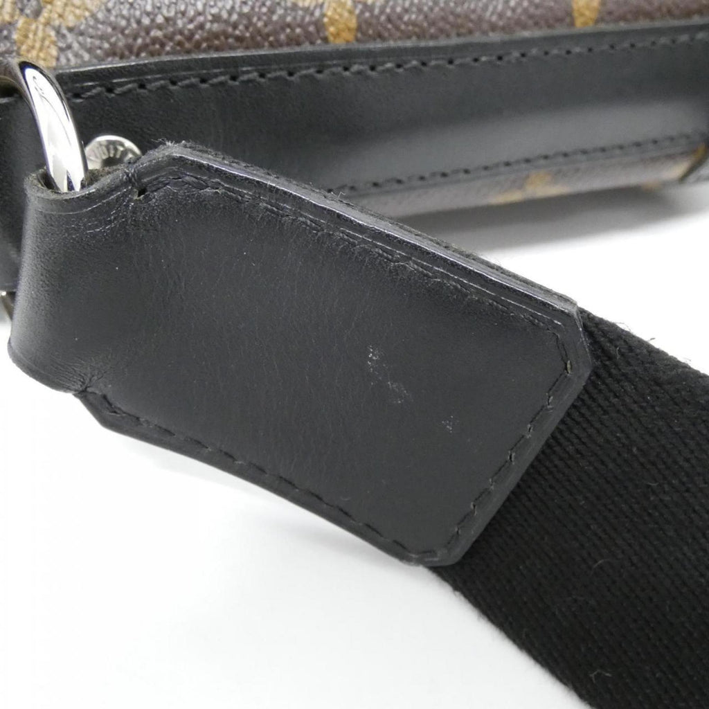 Louis Vuitton Marron Coated Canvas Shoulder Bag (Pre-Owned)