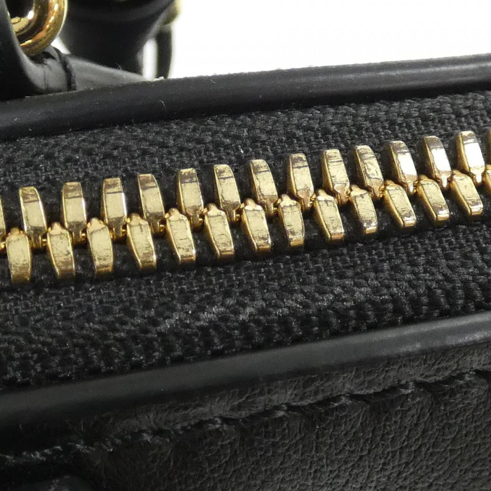 Louis Vuitton Black Leather Handbag (Pre-Owned)