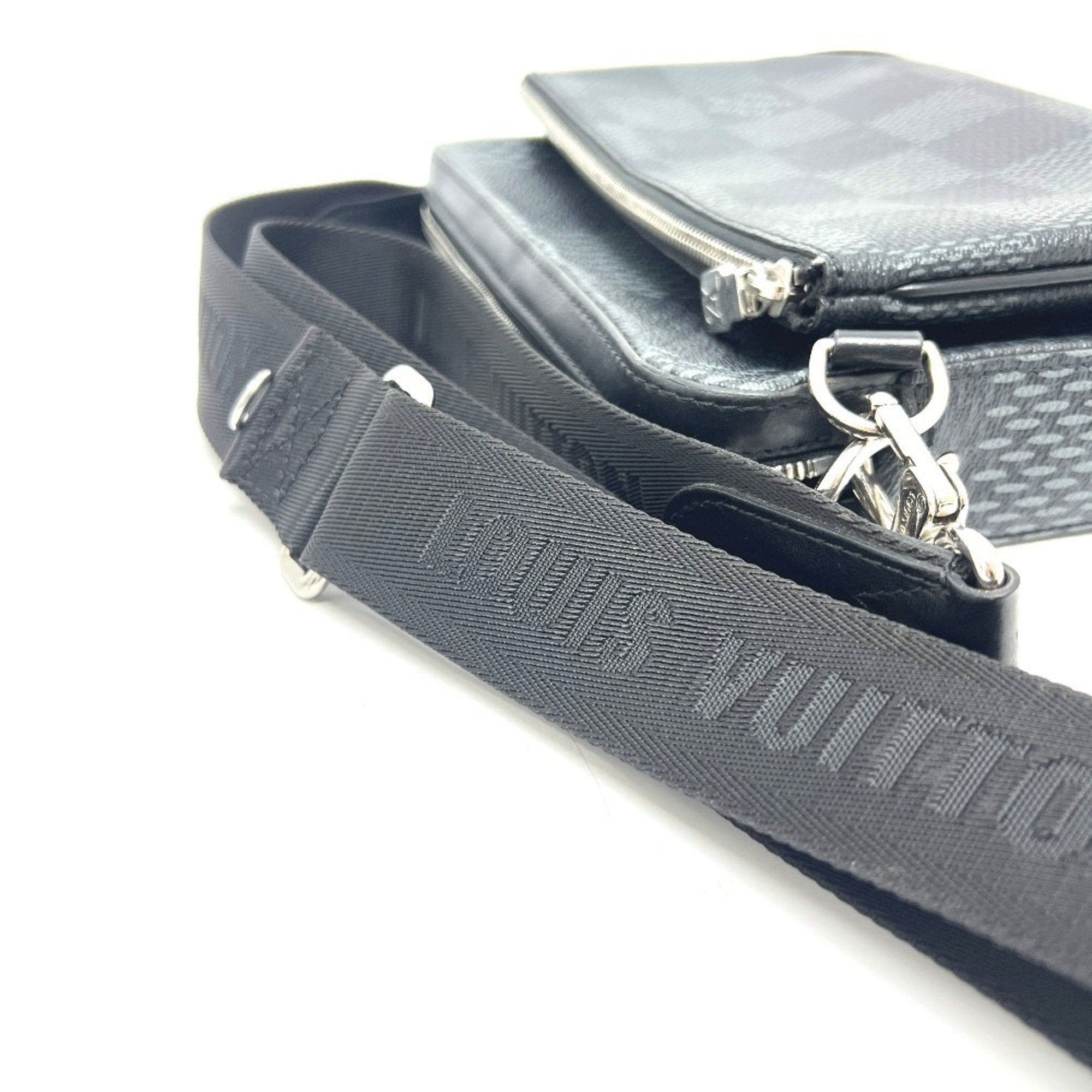 Louis Vuitton Black Galle Damier Graphite Shoulder Bag (Pre-Owned)