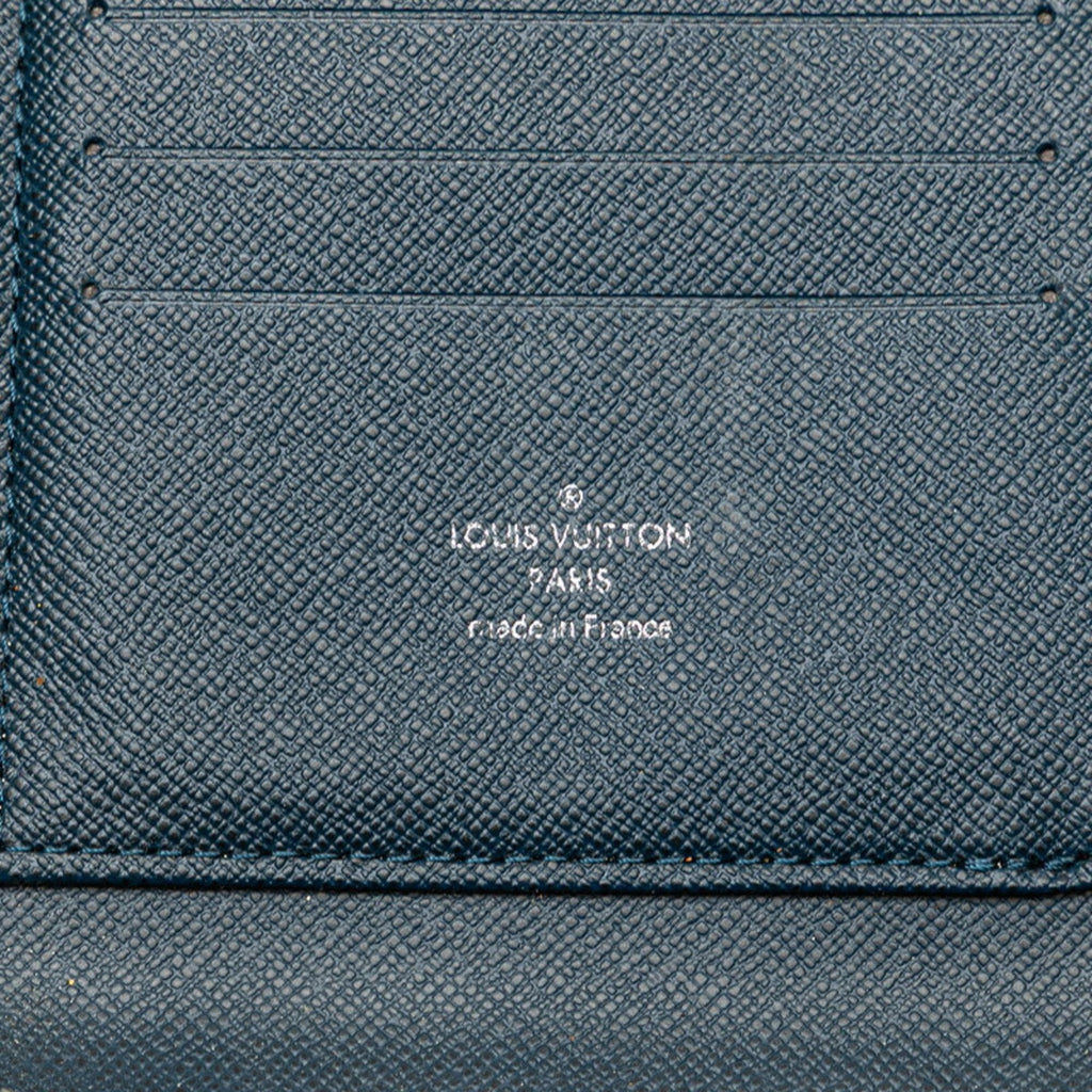 Louis Vuitton Navy Ocean Leather Long Wallet (Bi-Fold) (Pre-Owned)