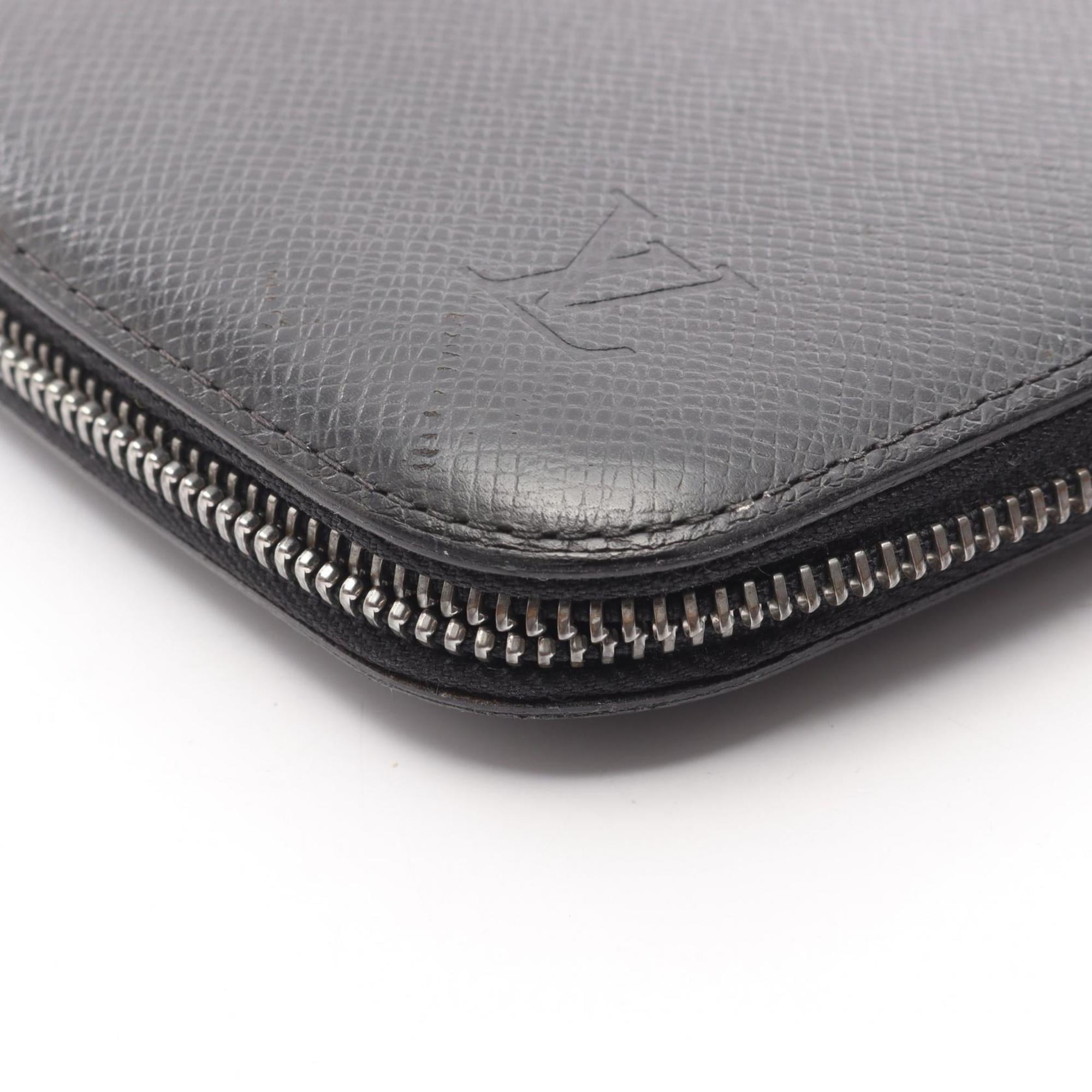 Louis Vuitton Black Leather Long Wallet (Bi-Fold) (Pre-Owned)